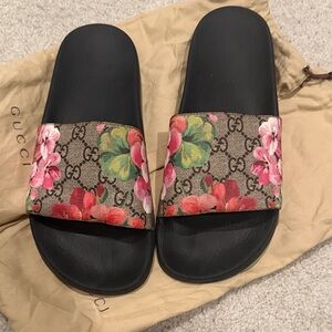 Gucci Black Slide Sandals with Floral GG Canvas Straps